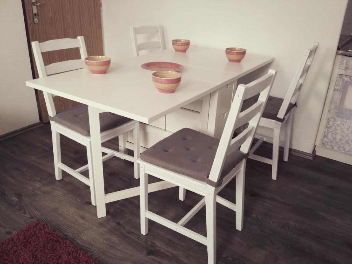 Apartman Pernink - Ubytovani V Srdci Krusnych Hor Luaran gambar